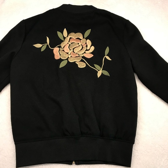 Embroidered Lightweight Jacket - Picture 3 of 3
